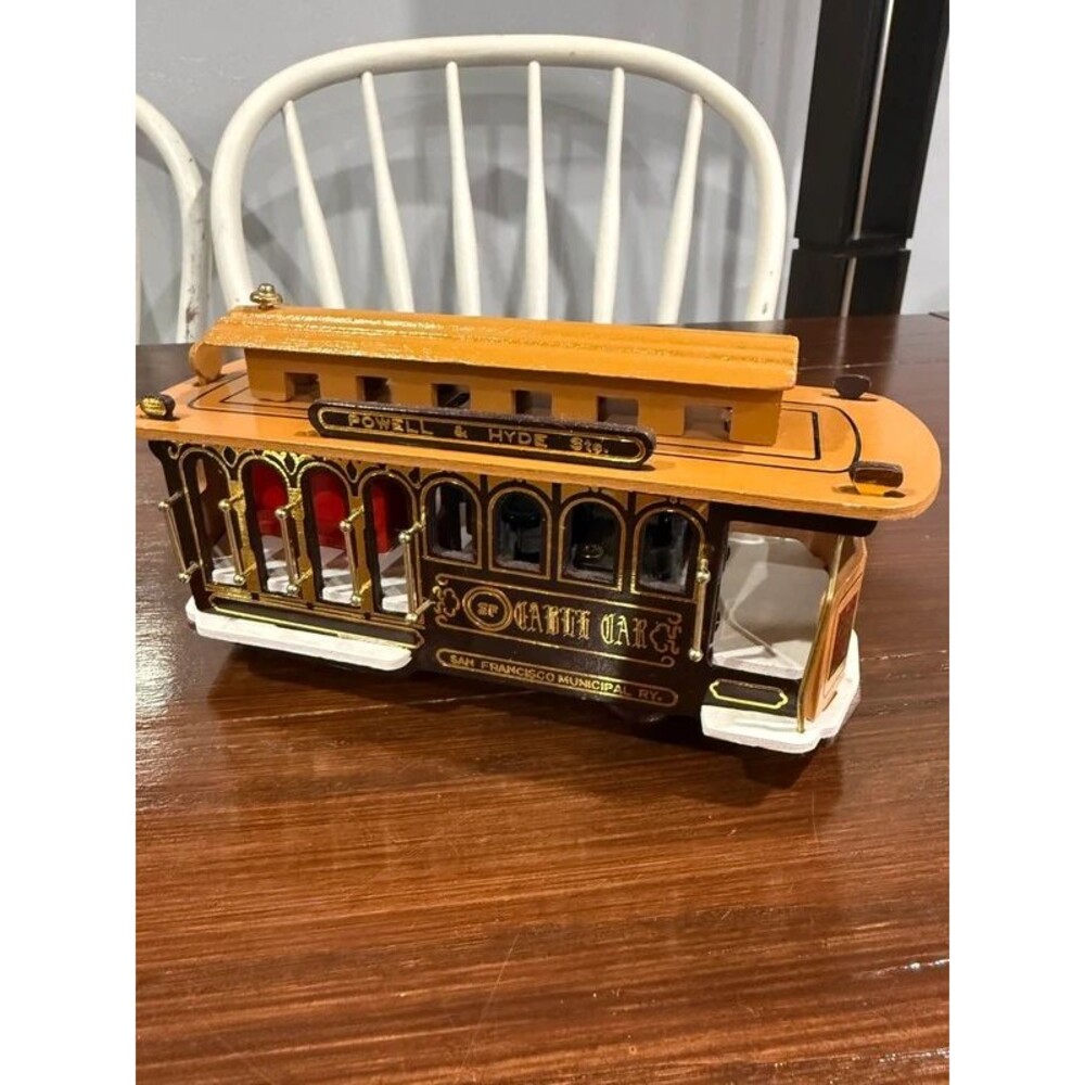 Vintage JEC San Francisco Cable Car Wood Music Box Powell & Hyde #39 Working